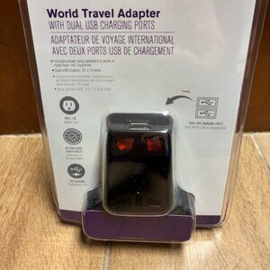 Targus World Travel Adapter w/dual USB charging ports